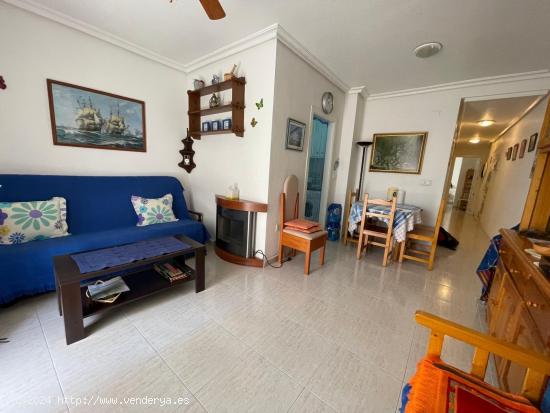  REF.- 26 - Apartamento en Zona Habaneras a tan solo 400 metros de la Playa del Cura - Torrevieja - A 