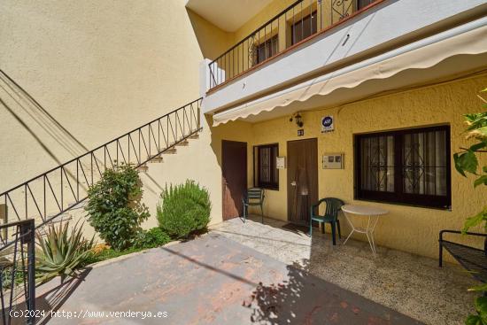 CASA CON DOS VIVIENDAS EN EL CORAZON DE CALAFELL PUEBLO - TARRAGONA