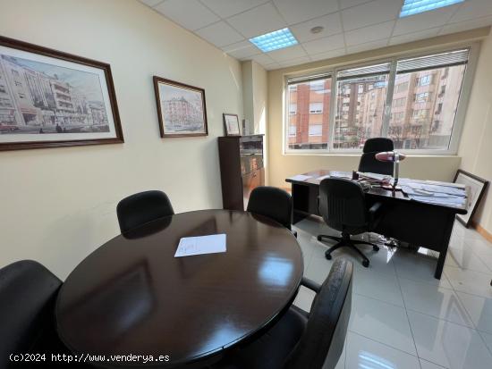 OFICINA EN VENTA EN PEREZ COLINO - ZONA CENTRICA Y CON EXCELENTES CALIDADES - LEON