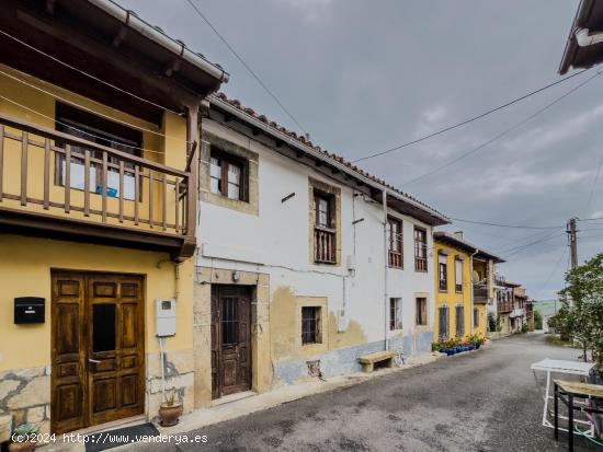 CASA DE PIEDRA ,VILLANUEVA DE COLOMBRES - ASTURIAS