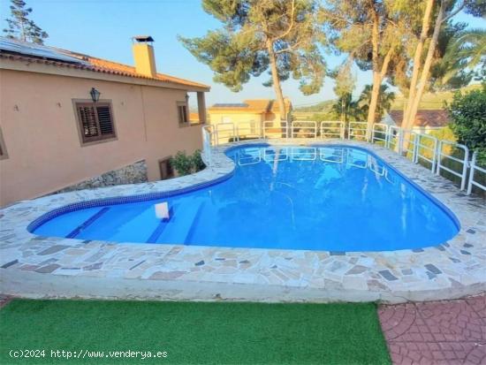 Se vende chalet en Chiva, Valencia - VALENCIA