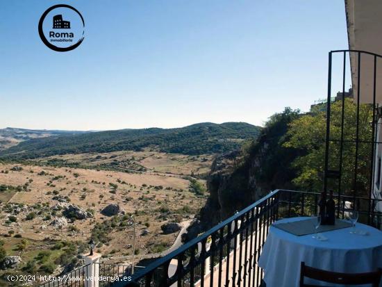 ¡Al borde del tajo en Grazalema! - CADIZ