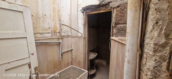 Casa Terrera en ruinas en el centro de Arrecife - Arrecife