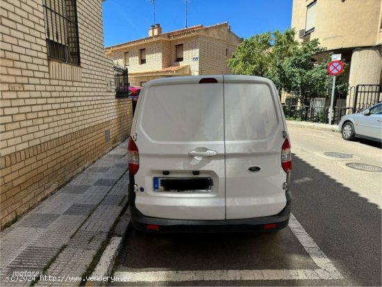 Ford Transit Courier VAN de 2018 con 102.000 Km por 9.450 EUR. en Cuenca