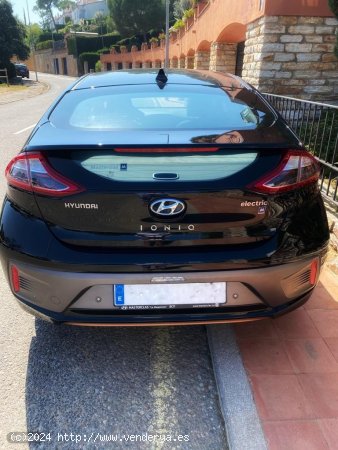 Hyundai Ioniq Style EV88 de 2017 con 115.000 Km por 17.495 EUR. en Barcelona