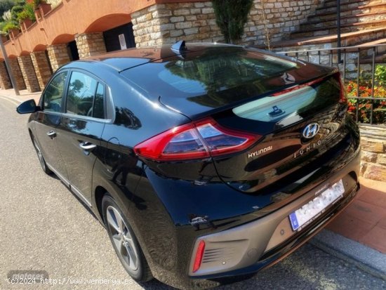 Hyundai Ioniq Style EV88 de 2017 con 115.000 Km por 17.495 EUR. en Barcelona