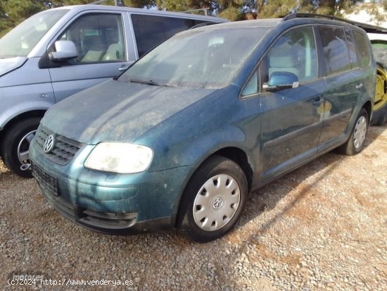  Volkswagen Touran 1.9 TDI 100 CV (AVERIADA). de 2003 por 2.000 EUR. en Murcia 