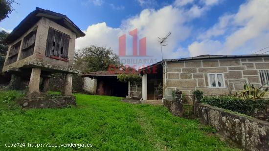 CASA DE PIEDRA CON PARCELA EN MASIDE - ORENSE