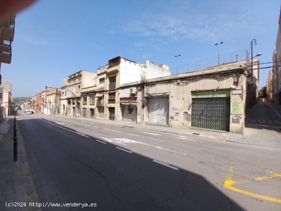  Solar céntrico esquinero. - BARCELONA 