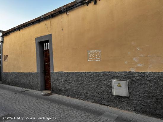 VENDO SOLAR URBANO CENTRICO - LAS PALMAS