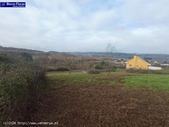 SE VENDE FINCA URBANA EN CALAMOCOS - LEON