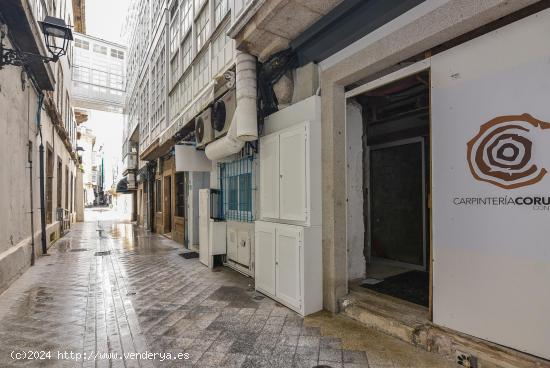 Local semidiáfano en callejón de la Estacada - A CORUÑA