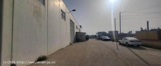 SE VENDE ESTUPENDA NAVE INDUSTRIAL CON EXPOSICION EN MURCIA - MURCIA