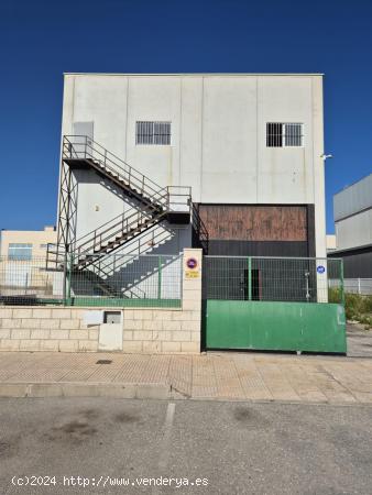  Se vende nave industrial en PolígonoSector 8 (San Fulgencio) - ALICANTE 