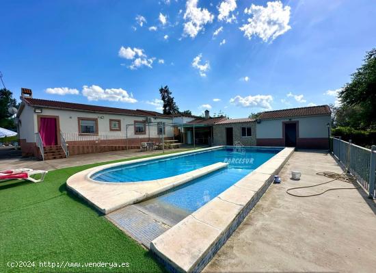  ZONA HIGUERON - ADAPTADA para minusválidos- Parcela de 1.500m con casa de 3 hab.+piscina+trasteros  