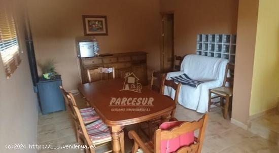 LAS JARAS JUNTO AL LAGO - PRECIOSO CHALET con Apartamento aparte y PISCINA. - CORDOBA