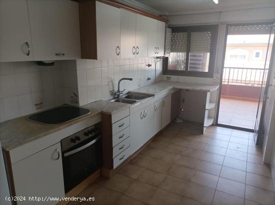 Apartamento junto a la playa de Guardamar del Segura, Alicante, Costa Blanca - ALICANTE