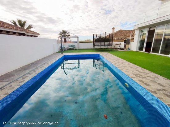 Villa en venta en San Fulgencio (Alicante)