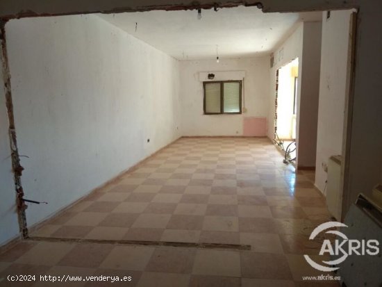 VIVIENDA EN ALAMEDA DE LA SAGRA PARA REFORMAR