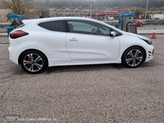 Kia Ceed GT LINE 1.0I 120CV de 2018 con 170.000 Km por 11.475 EUR. en Madrid