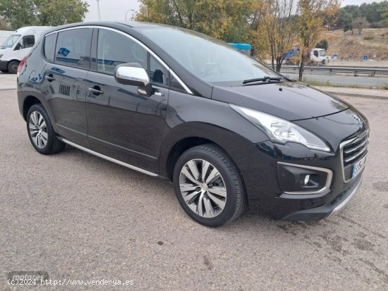  Peugeot 3008 1.2i UNICO PROPIETARIO de 2016 con 90.000 Km por 7.775 EUR. en Madrid 