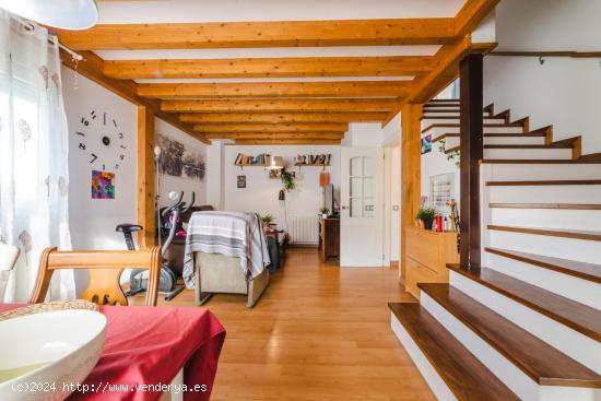 Chalet independiente con parcela en Gajano 🏠 - CANTABRIA