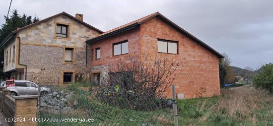 Casa independiente con jardín - CANTABRIA