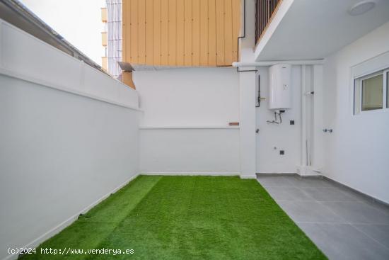  ¡Encuentra tu oasis urbano en este inmueble completamente renovado en el corazón de la ciudad! - B 