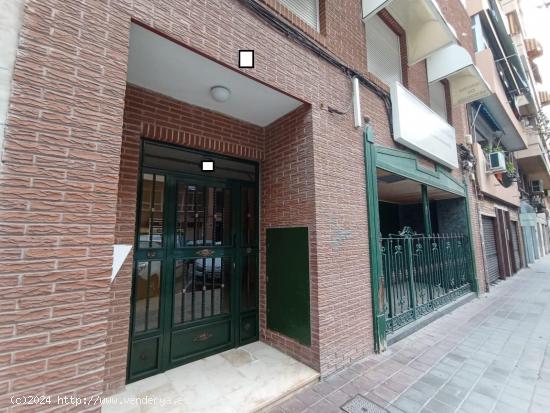  LOCAL COMERCIAL EN BABEL.ALICANTE - ALICANTE 