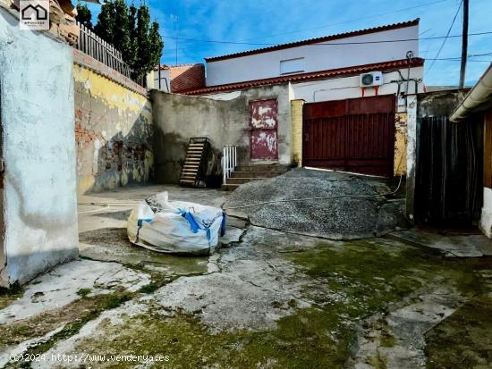 APIHOUSE VENDE A PLAZOS O ALQUILER CON OPCIÓN A COMPRA CASA DE PUEBLO EN MESEGAR DE TAJO. - TOLEDO