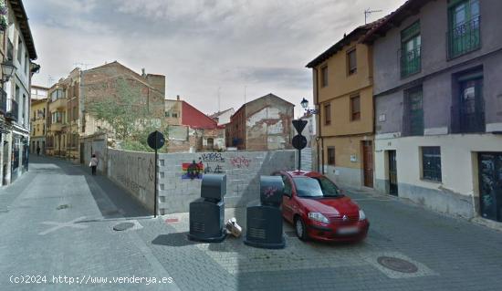  Terreno en venta en calle Santa Cruz, León - LEON 