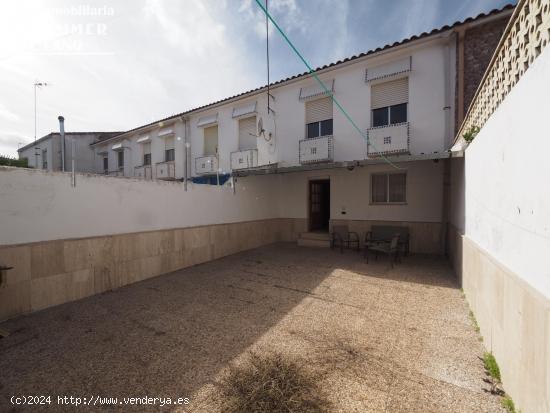 Casa en venta en Tomelloso, zona Avenida Antonio Huertas – ¡Una oportunidad única! - CIUDAD REAL