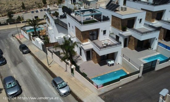 Villa en venta en Benijófar (Alicante)