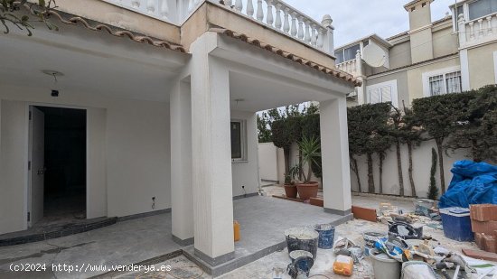 Casa en venta en Torrevieja (Alicante)