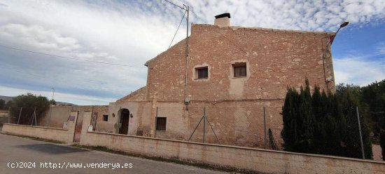 Casa en venta en Pinoso (Alicante)