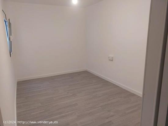 Piso recién reformado en Collblanc (L'Hospitalet Ll.) - BARCELONA