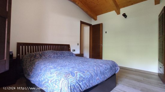 Unifamiliar adosada en venta  en Ripoll - Girona