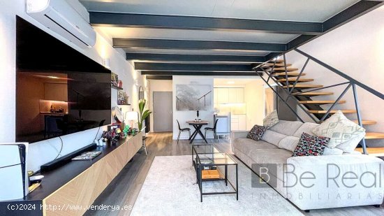  LOFT DUPLEX ATICO DE DISEÑO CON REFORMA DE 2024 EN SANCHINARRO (MADRID). 