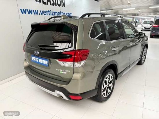 Subaru Forester 2.0i Hybrid Executive Plus CVT de 2021 con 64.000 Km por 31.300 EUR. en Guipuzcoa