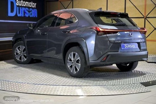 Lexus UX 300e Business de 2021 con 4.814 Km por 28.590 EUR. en Madrid