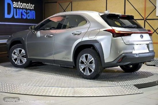 Lexus UX 300e Business de 2021 con 6.016 Km por 28.590 EUR. en Madrid