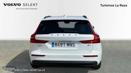 Volvo V 60 FAMILIAR 2.0 B4 D CORE AUTOMATICO 197CV 5P de 2024 con 13.919 Km por 40.900 EUR. en Sevil