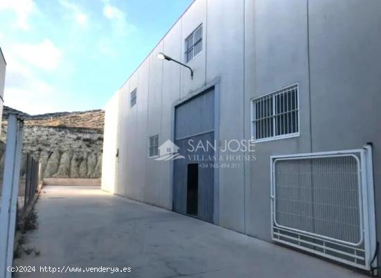 VENTA DE NAVE INDUSTRIAL - ALICANTE