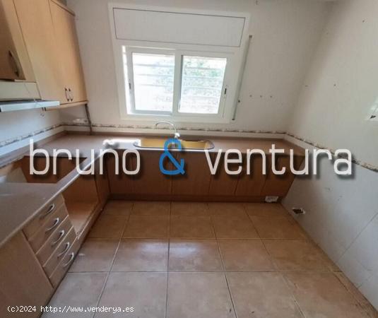 EN VENTA CASA INDEPENDIENTRE EN OLIVELLA - BARCELONA