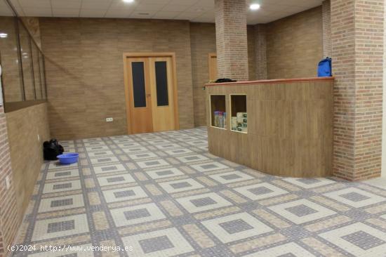  Venta Local Comercial en San Roque - BADAJOZ 