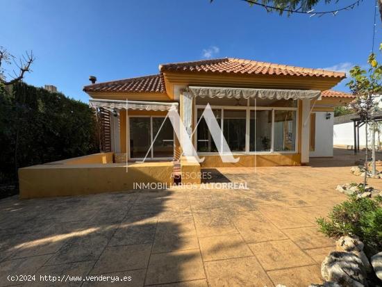 SE VENDE CHALET EN PLANTA CERCA LICEO FRANCES ALTORREAL - MURCIA