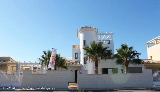 Villas de nueva construcción en La Manga del mar Menor Veneziola - MURCIA