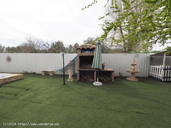 Se alquila chalet en la zona de la Alavesa con piscina por dias, semanas, quincena o larga duracion 