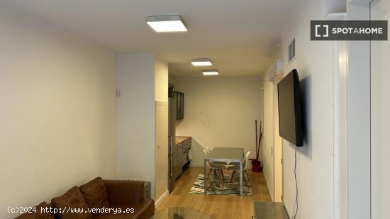 Apartamento entero de 2 dormitorios en Barcelona. - BARCELONA