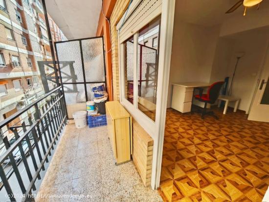 ESTUPENDA VIVIENDA EN EL CENTRO DE ORIHUELA, PRECISA POCA REFORMA  Y MUY ECONÓMICA ¡¡VISITELA YA!